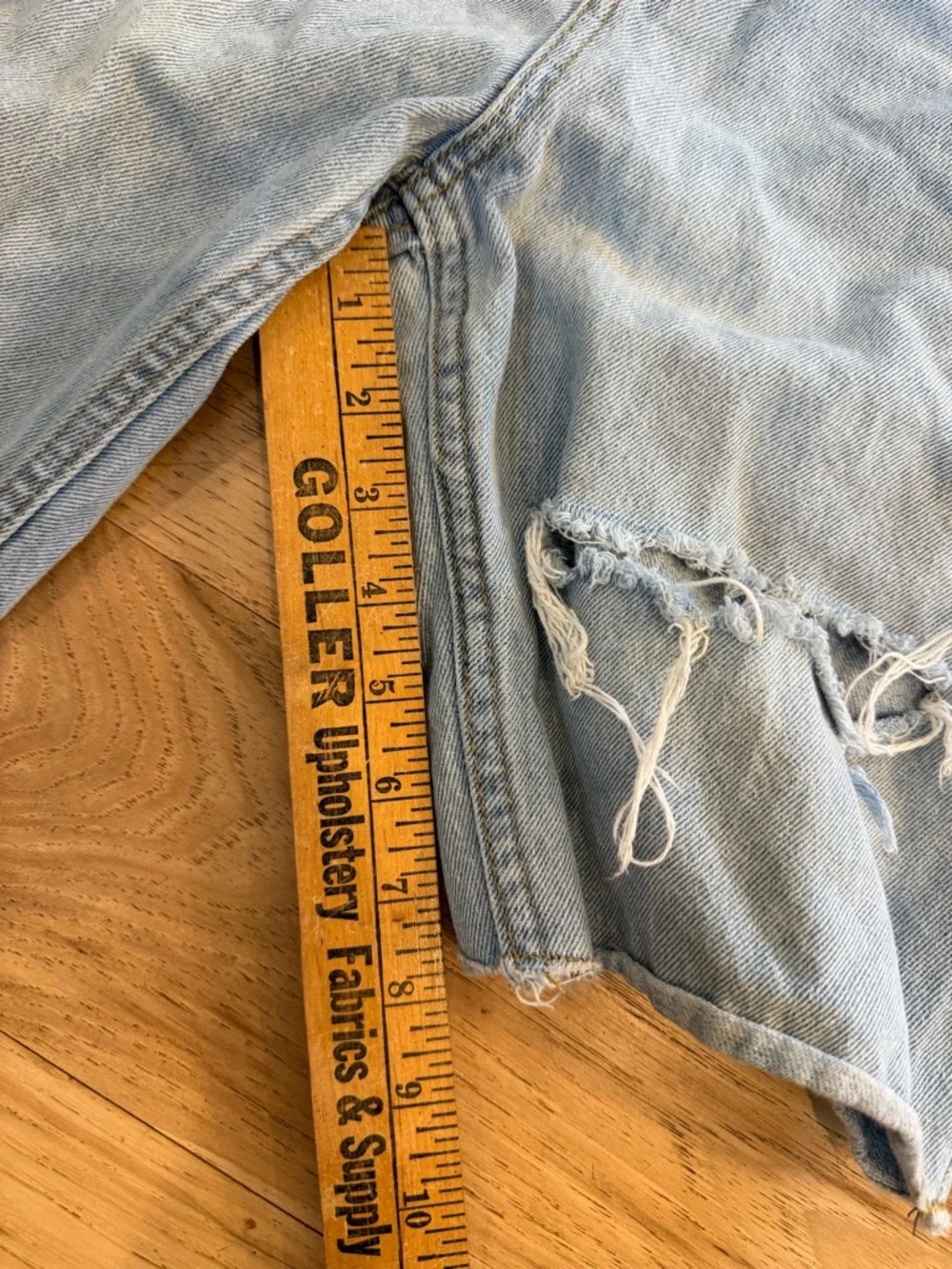 Levi’s girls size 16 shorts